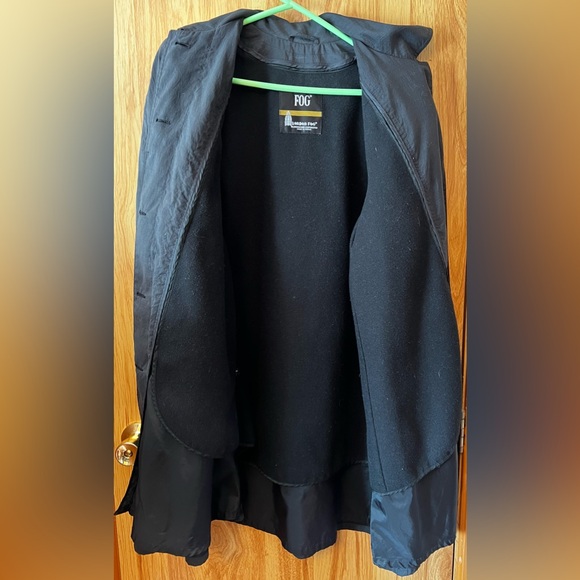 London Fog Trench Coat - Picture 3 of 9